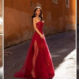 Alamour Silvia Dress